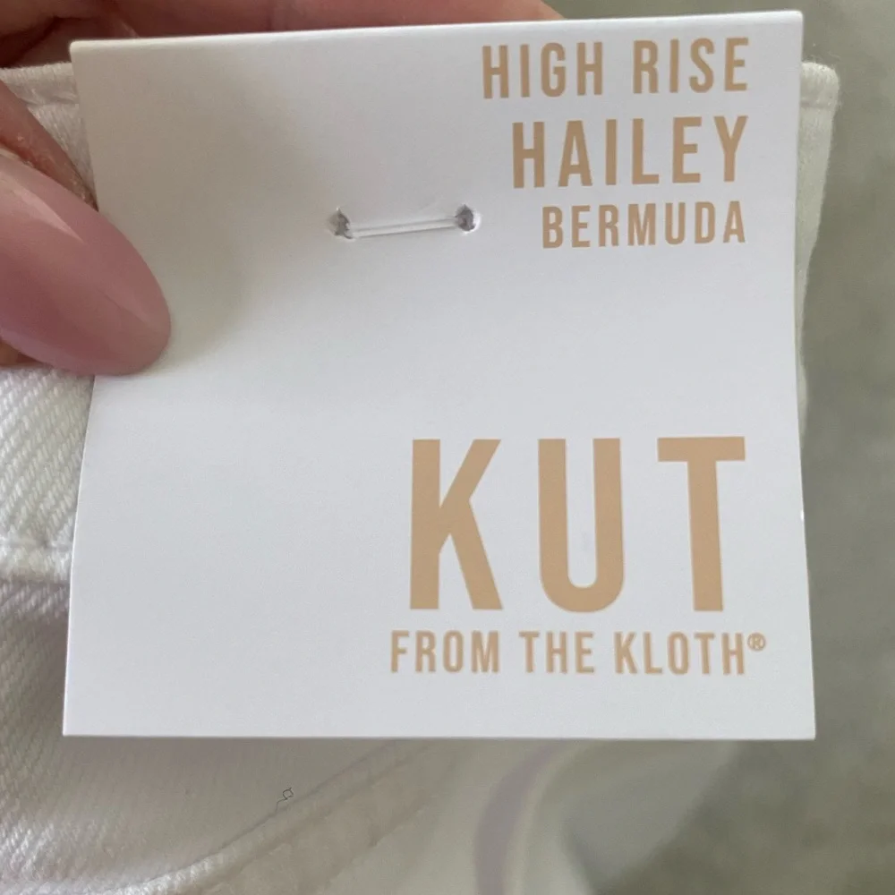 Kut from the Kloth White Denim Shorts Raw Hem Hailey High Rise Size 4 NWT Summer